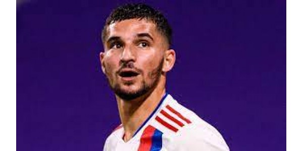 SSC Napoli beäugt Houssem Aoua